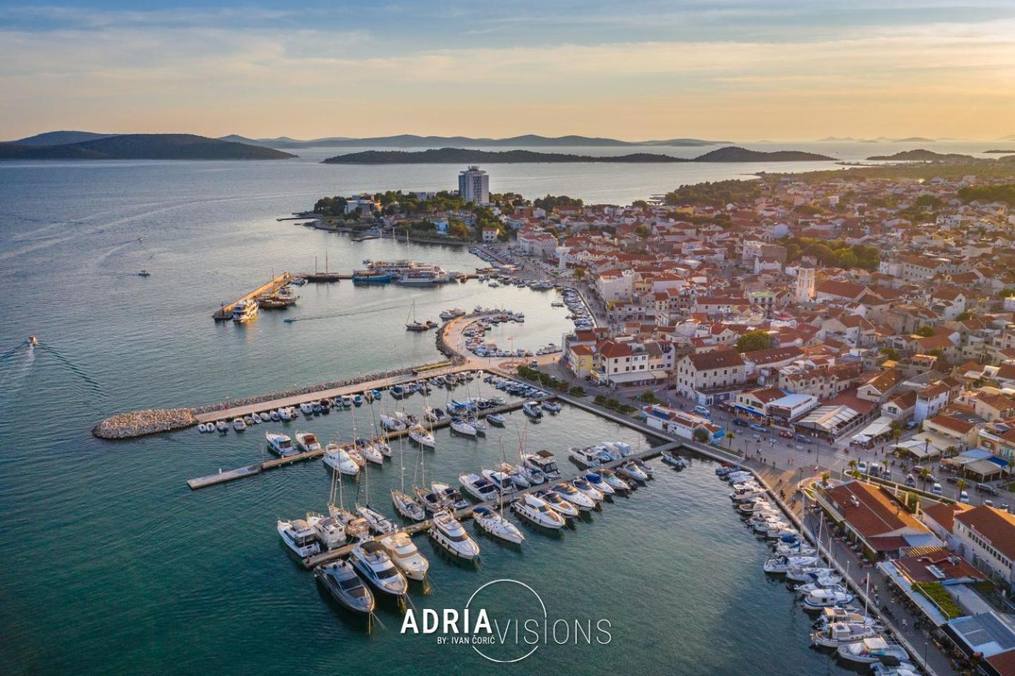 Refresh Boutique Suites - Central Point Vodice Exteriör bild